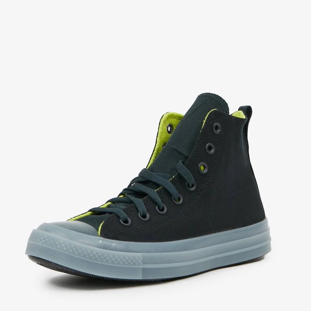 Men’s converse shoes, size 10. Black w/gray.